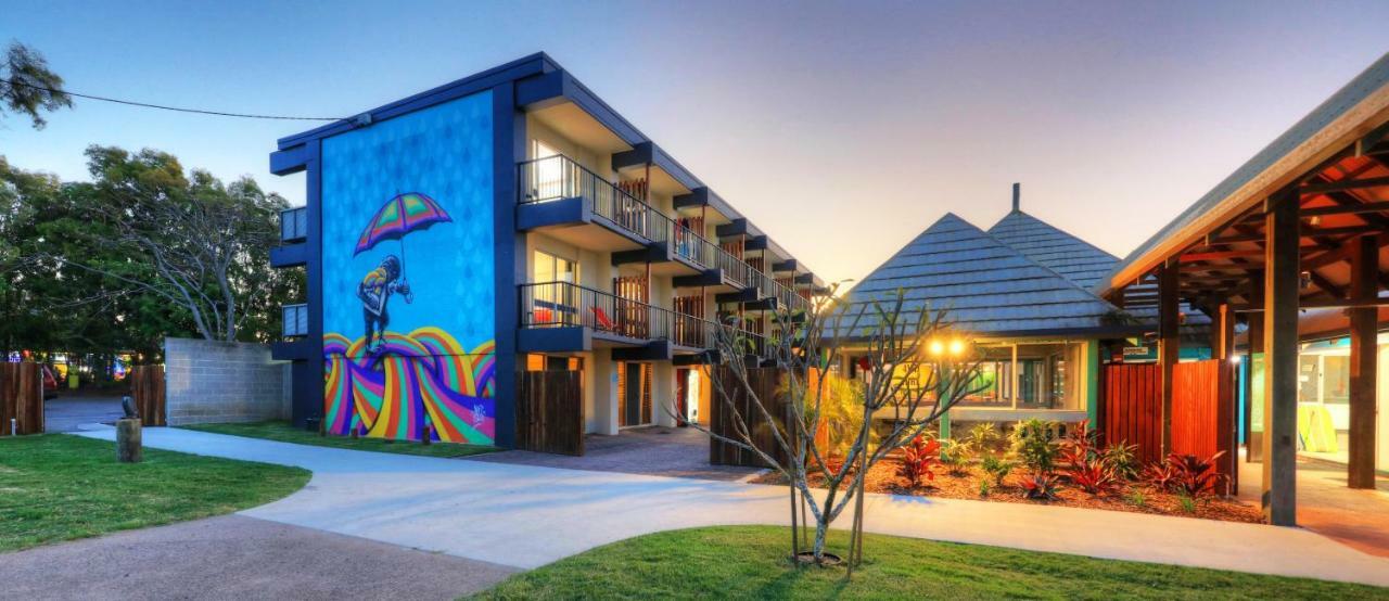 Freedom Backpackers Hostel Rainbow Beach Exterior photo